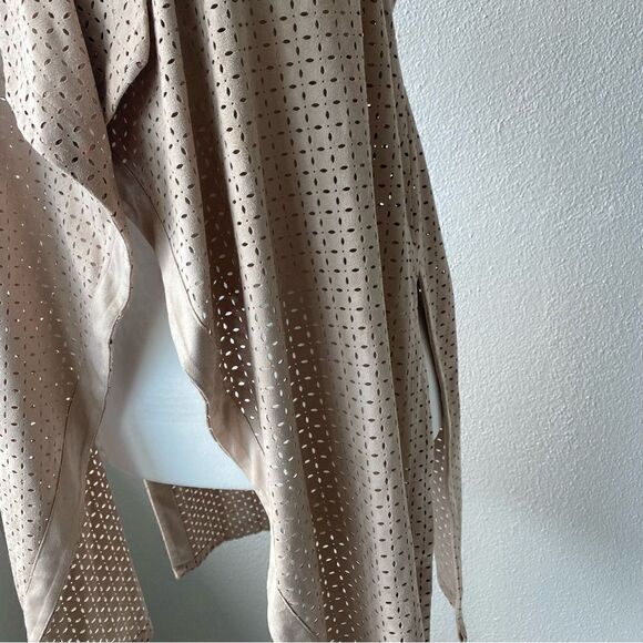 Lysse Open Front Vest Faux Suede Tan Perforated Tunic SZ S - Picture 5 of 11